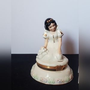 Lenox Treasures Snow White